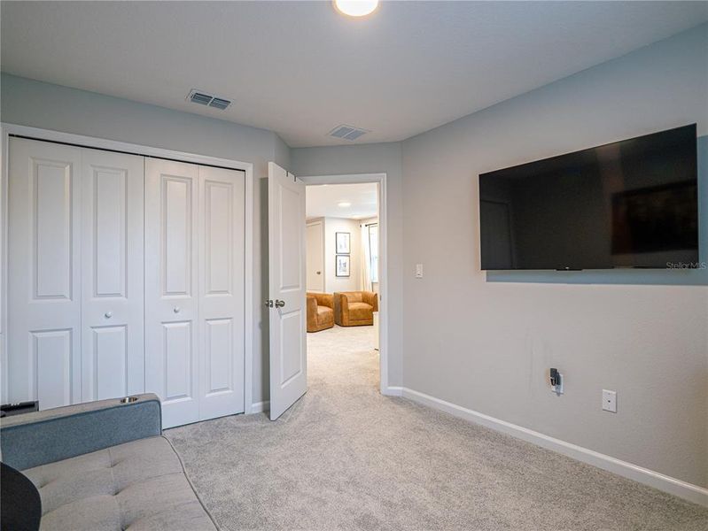 Spacious, unfurnished interior of a new home in Towns at Tuskawilla Commons, Oviedo (Image 20).