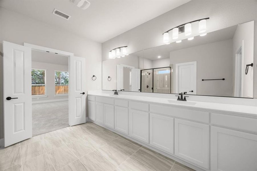 1726 Seagrove- Primary SUite-3