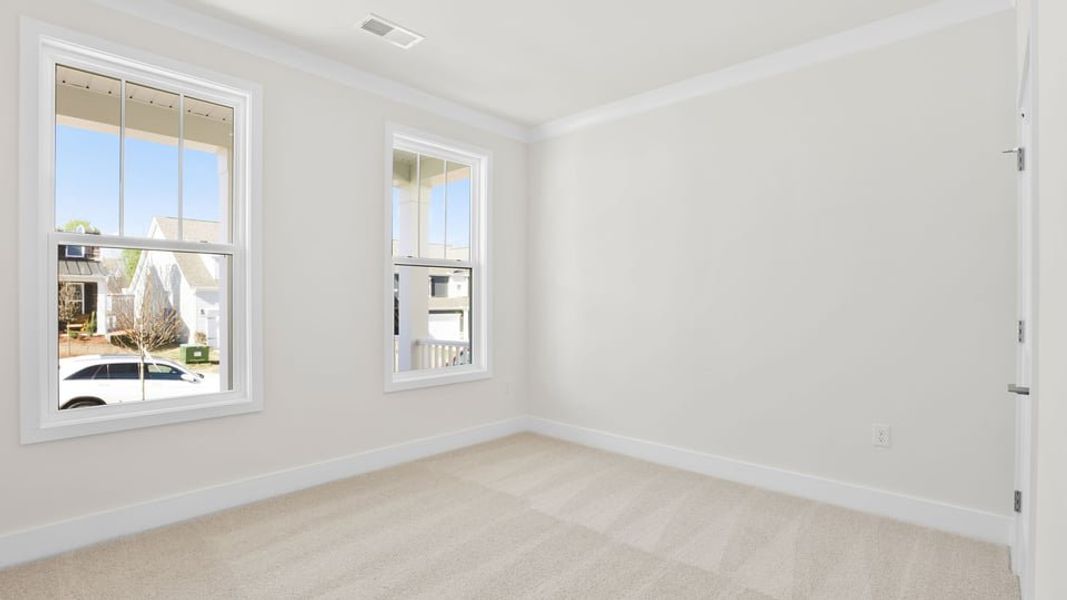 Spacious, unfurnished interior of a new home in Harrison Valley, Simpsonville (Image 17).