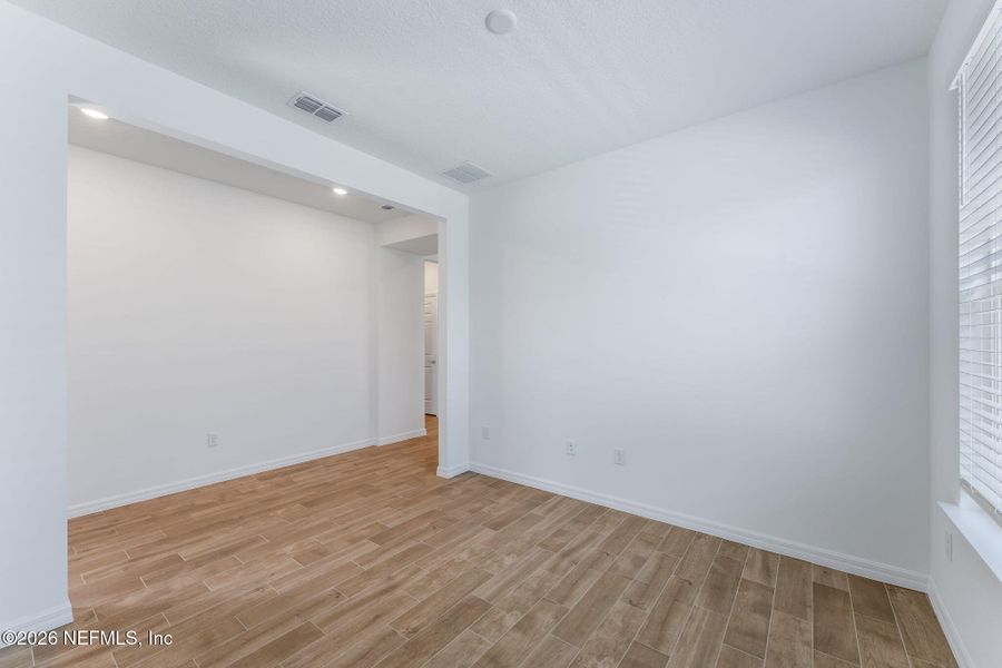 Spacious, unfurnished interior of a new home in , Yulee (Image 34).