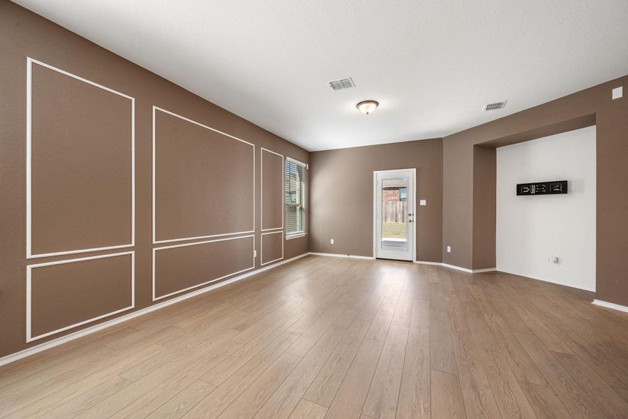 Spacious, unfurnished interior of a new home in , Round Rock (Image 17). Spacious, unfurnished interior of a new home in , Round Rock (Image 17).