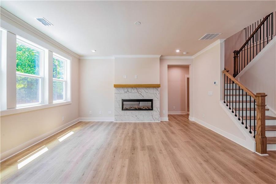Spacious, unfurnished interior of a new home in Cambridge at Steels Bridge: Steels Bridge, Canton (Image 54).