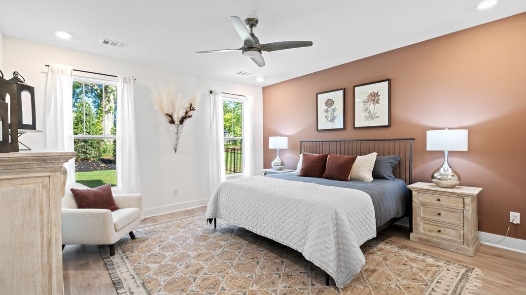 Furnished interior view inside a new home in Woodglen, Piedmont (Image 18).