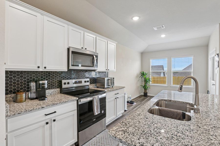 Furnished interior view inside a new home in , Copperas Cove (Image 11).