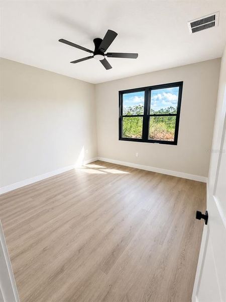 Spacious, unfurnished interior of a new home in , Orlando (Image 23).