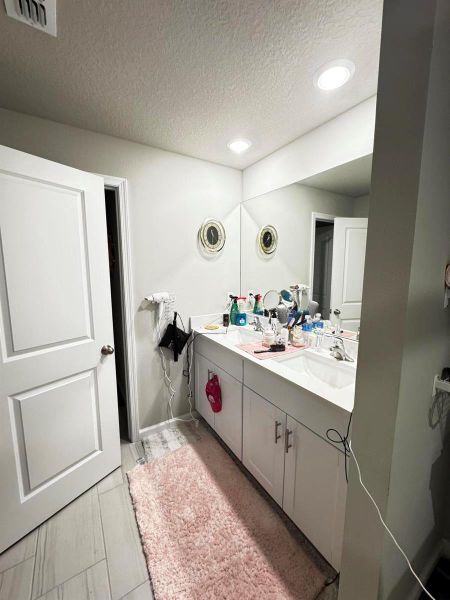 Master bathroom Master bathroom