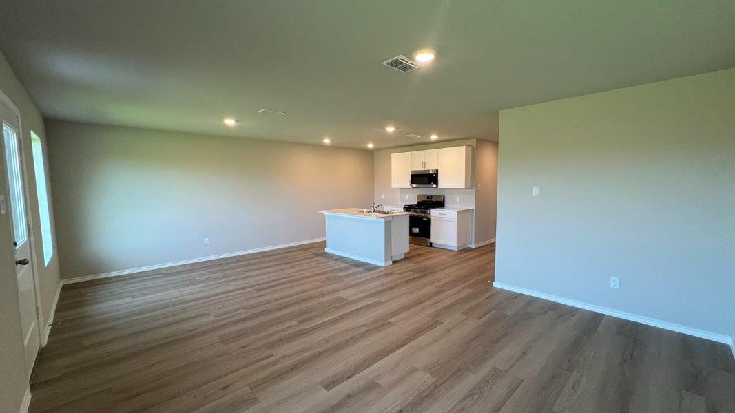 Spacious, unfurnished interior of a new home in Monarch at the Meadows, Ponder (Image 11). Spacious, unfurnished interior of a new home in Monarch at the Meadows, Ponder (Image 11).