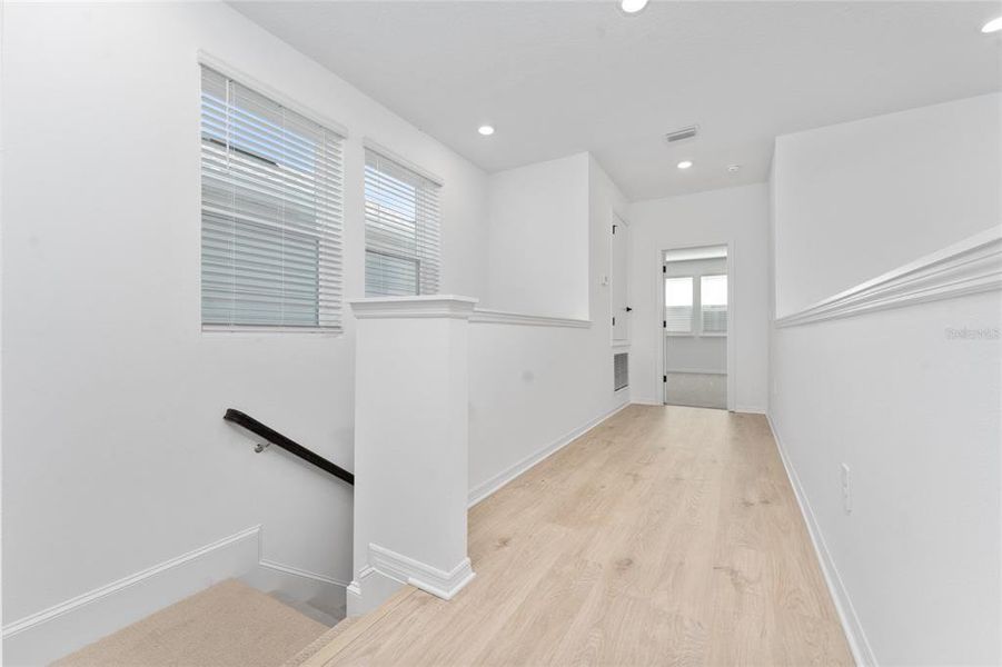 Spacious, unfurnished interior of a new home in , Winter Garden (Image 22).