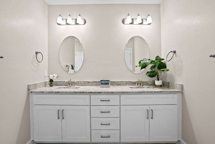 418-Easy-St-HigMedia-035-2000