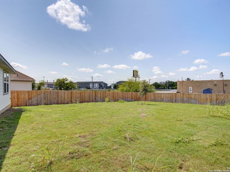 Exterior details and patio area of a home in Hannah Heights, Seguin (Image 2).