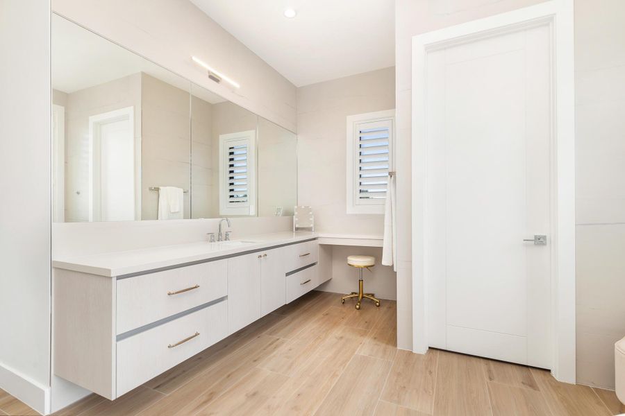 Furnished interior view inside a new home in , West Palm Beach (Image 6).