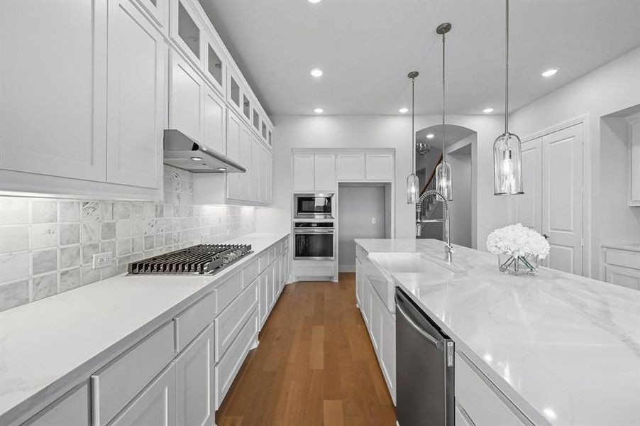 Furnished interior view inside a new home in Trinity Falls, McKinney (Image 12). Furnished interior view inside a new home in Trinity Falls, McKinney (Image 12).