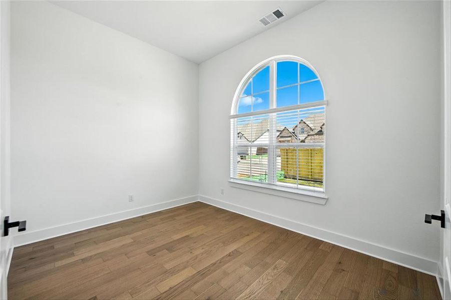 1636ShandyLnDENTR016