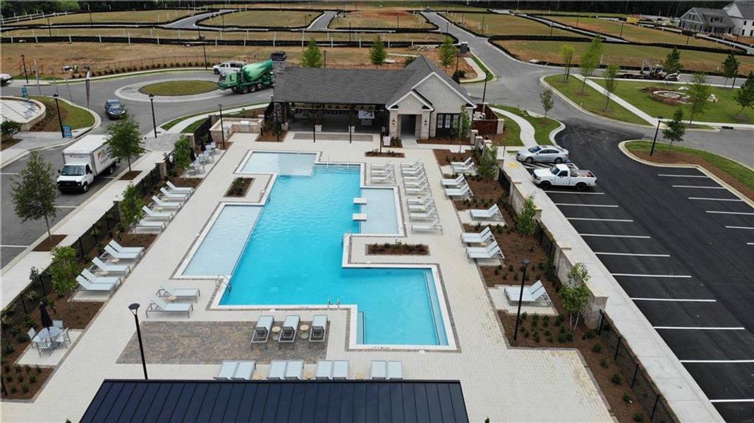 Community amenities in Millcroft Townhomes, Buford (Image 40).