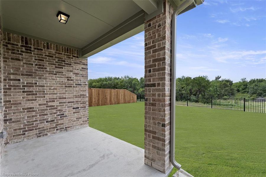 1519 Bridlepath  Patio