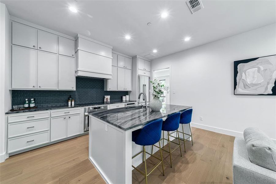 Furnished interior view inside a new home in , Dallas (Image 7).