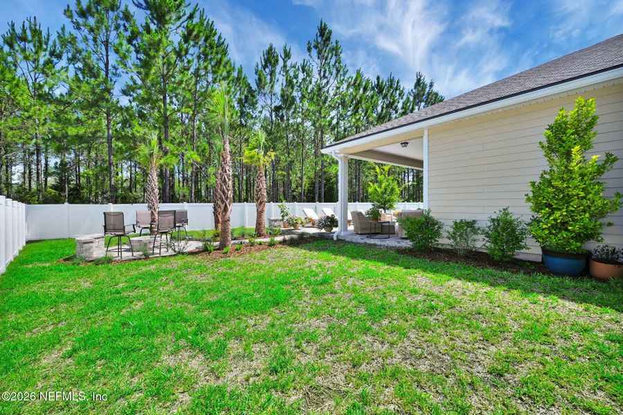 Exterior details and patio area of a home in , Yulee (Image 33).