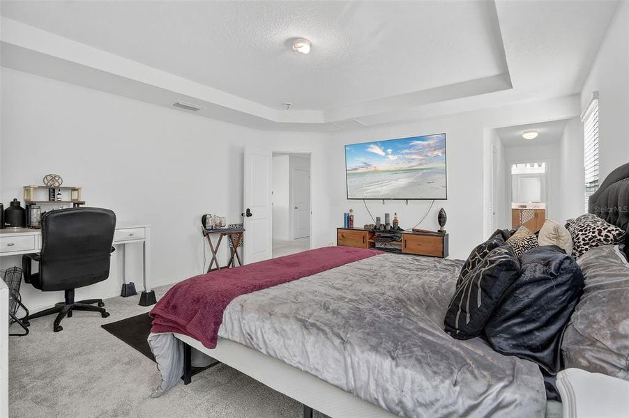 Furnished interior view inside a new home in The Reserve at Lake Ridge, Minneola (Image 36).
