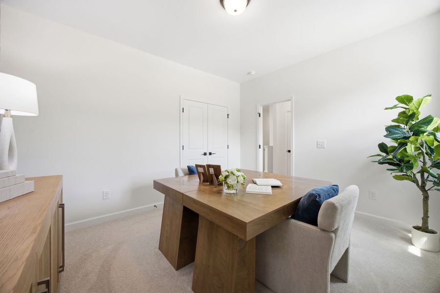 Representative furnished interior of a home built from the The Ashport K by Davidson Homes LLC in Montrose, Aberdeen (Image 38).