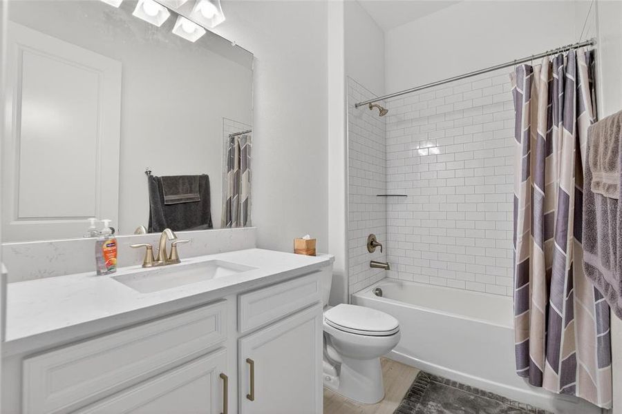 Furnished interior view inside a new home in Southshore Bay: The Estates, Wimauma (Image 10).