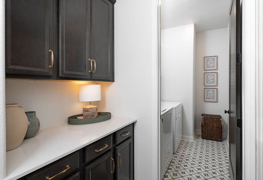 Valet and laundry room