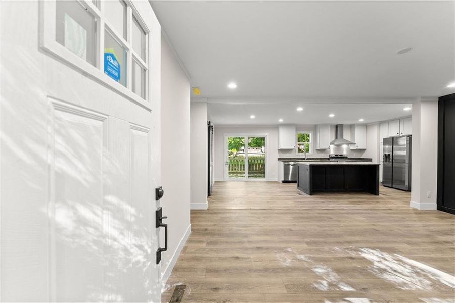 Spacious, unfurnished interior of a new home in , Talking Rock (Image 8).