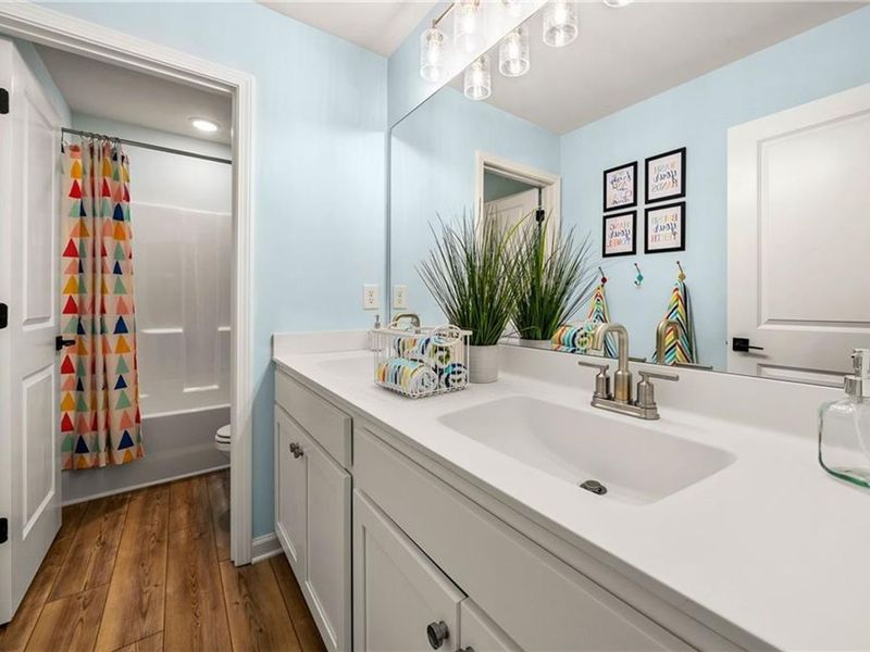 Furnished interior view inside a new home in Riverwood, Dallas (Image 52).