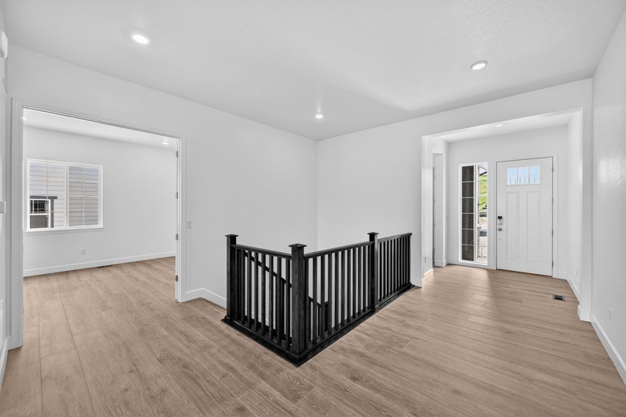 Spacious, unfurnished interior of a new home in Macanta, Castle Rock (Image 16). Spacious, unfurnished interior of a new home in Macanta, Castle Rock (Image 16).