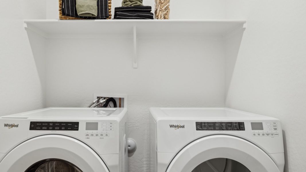 Representative interior finishes for a home built from the Ibis by D.R. Horton in Upper Canyon, Phoenix (Image 41). Representative interior finishes for a home built from the Ibis by D.R. Horton in Upper Canyon, Phoenix (Image 41).