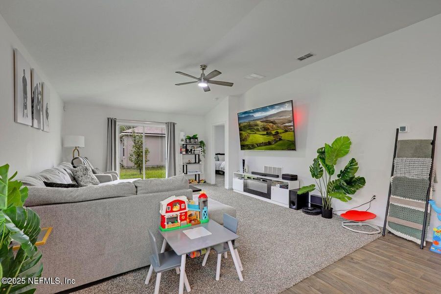 Furnished interior view inside a new home in The Arbors, Jacksonville (Image 23). Furnished interior view inside a new home in The Arbors, Jacksonville (Image 23).