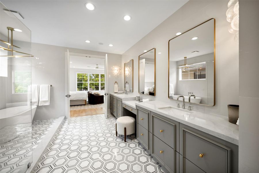 AN OASIS! DOUBLE SINKS, MARBLE FLOORS, TONS OF STORAGE! AN OASIS! DOUBLE SINKS, MARBLE FLOORS, TONS OF STORAGE!