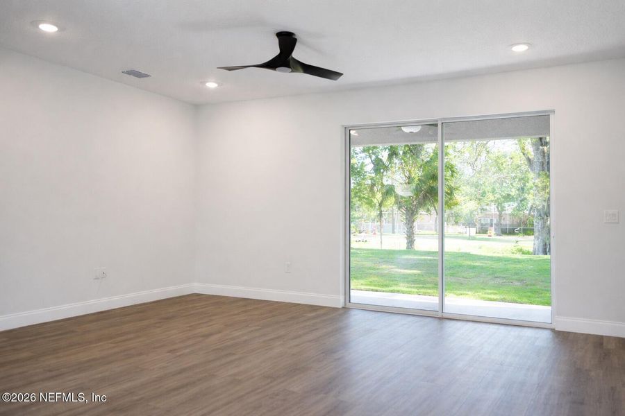 Spacious, unfurnished interior of a new home in , Palm Coast (Image 19).