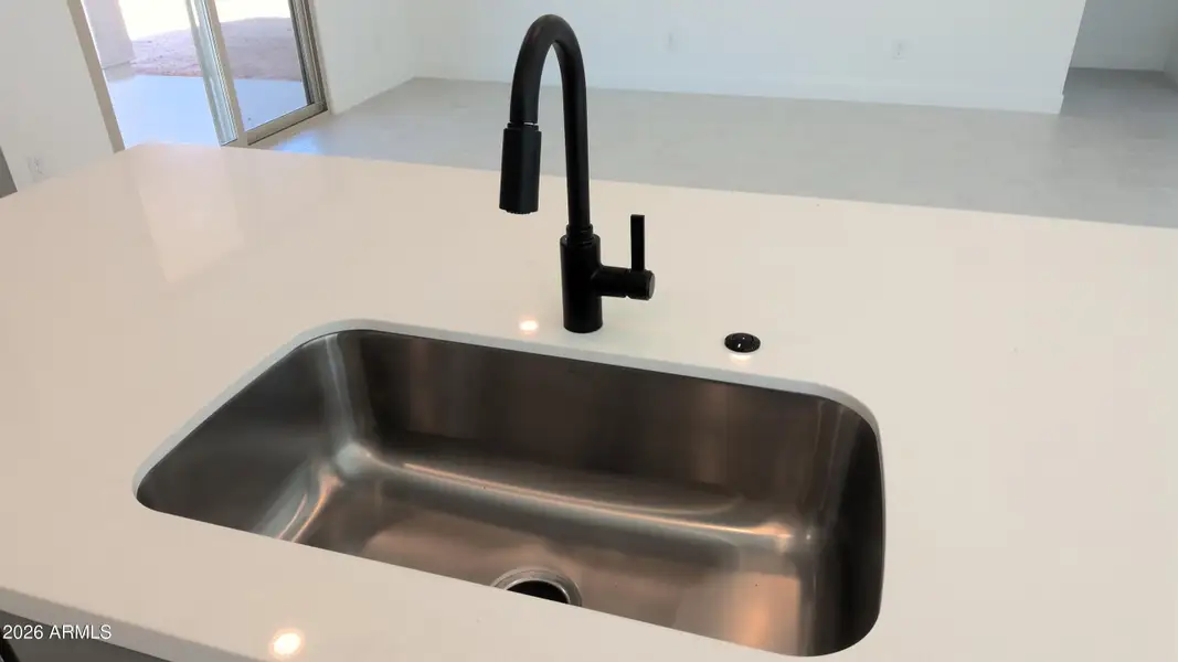Single bowl sink with upgraded faucet