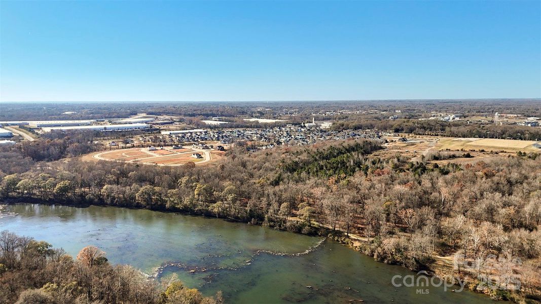 Natural landscape and outdoor views near Riverwalk in Rock Hill (Image 35). Natural landscape and outdoor views near Riverwalk in Rock Hill (Image 35).