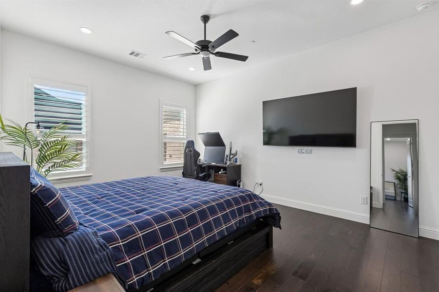 Furnished interior view inside a new home in Lakeview Downs, Lucas (Image 33). Furnished interior view inside a new home in Lakeview Downs, Lucas (Image 33).