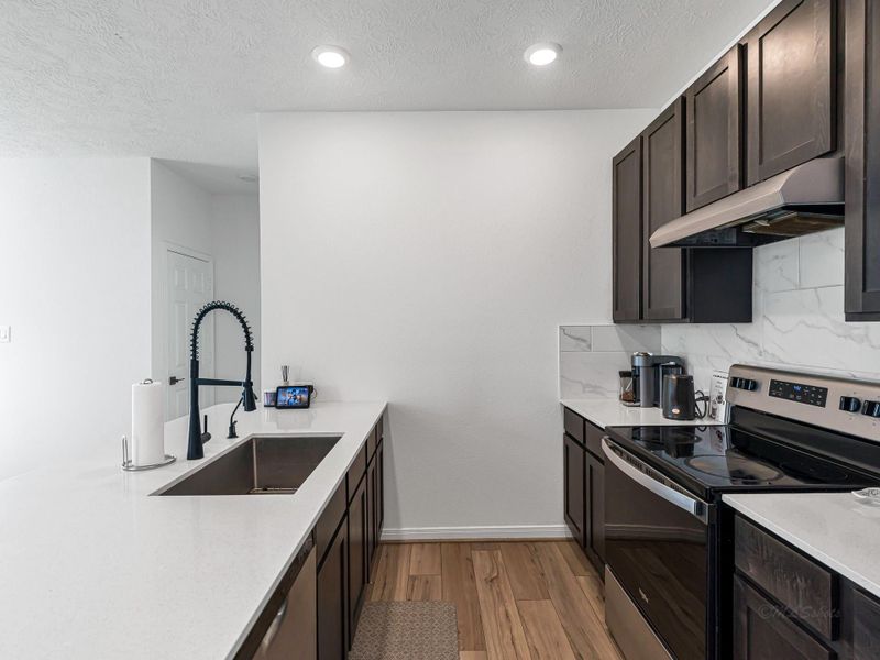 Modern kitchen with clean lines Modern kitchen with clean lines