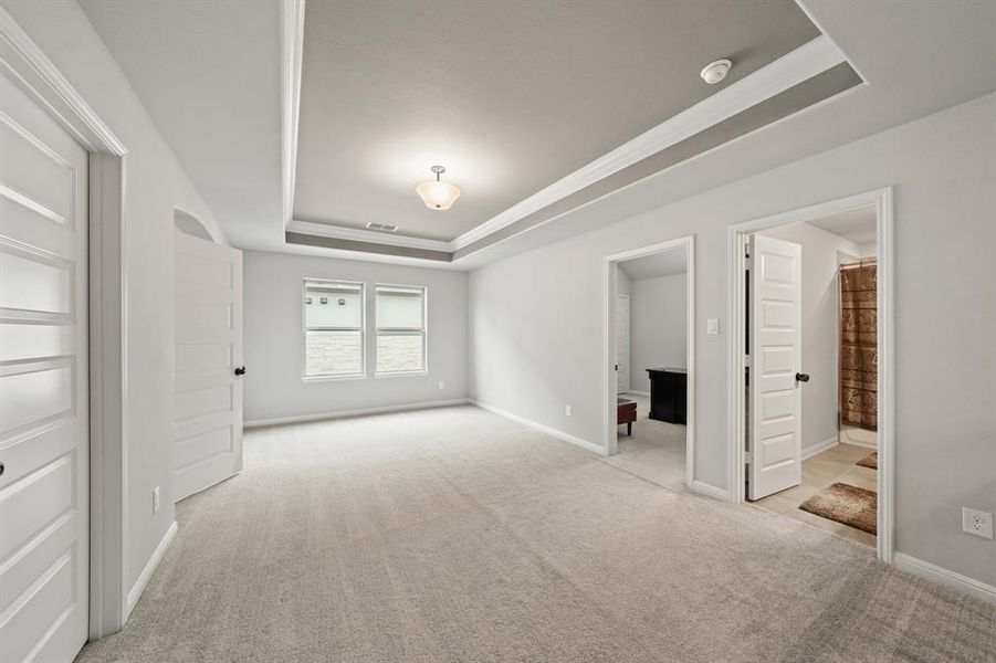 Image 33 of a home in Summit at Lake Travis.