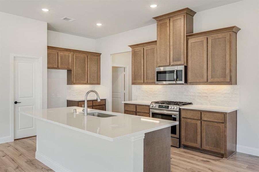 Furnished interior view inside a new home in Arcadia Trails Classic 60, Balch Springs (Image 6). Furnished interior view inside a new home in Arcadia Trails Classic 60, Balch Springs (Image 6).