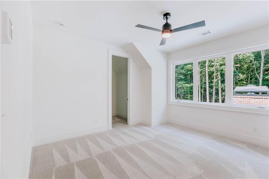 Spacious, unfurnished interior of a new home in , Jefferson (Image 42).
