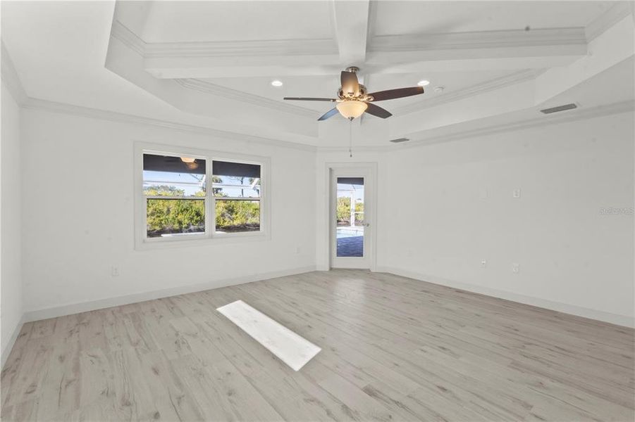 Spacious, unfurnished interior of a new home in , Port Charlotte (Image 29).