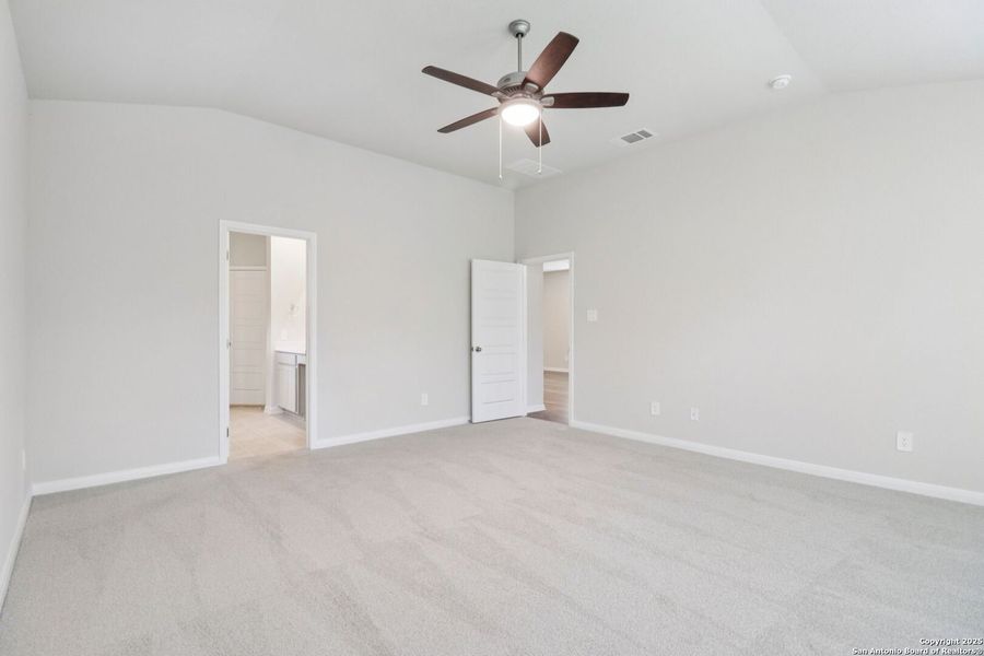 Spacious, unfurnished interior of a new home in Royal Crest, San Antonio (Image 37). Spacious, unfurnished interior of a new home in Royal Crest, San Antonio (Image 37).