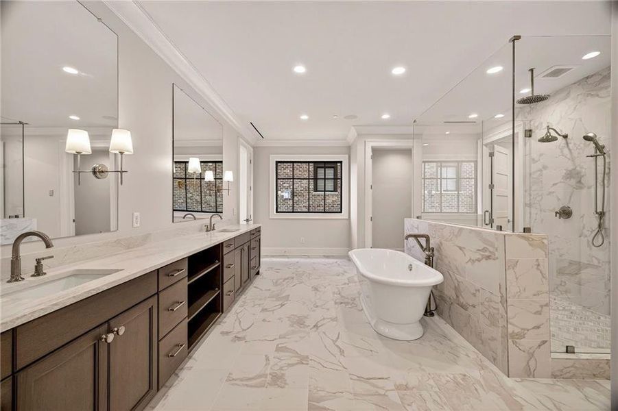 Furnished interior view inside a new home in , Savannah (Image 17).