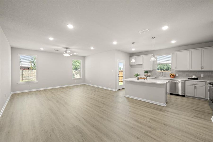 3161 Manchester- Dining-2