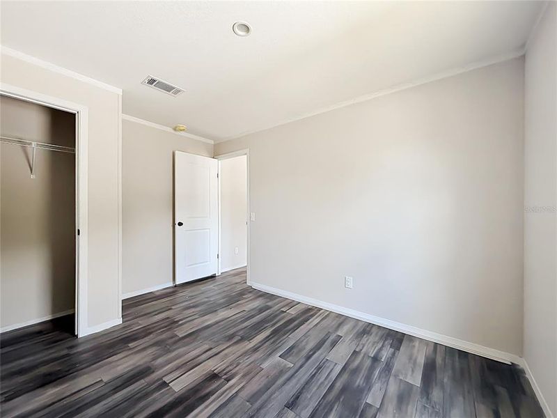 Spacious, unfurnished interior of a new home in , Orlando (Image 28).