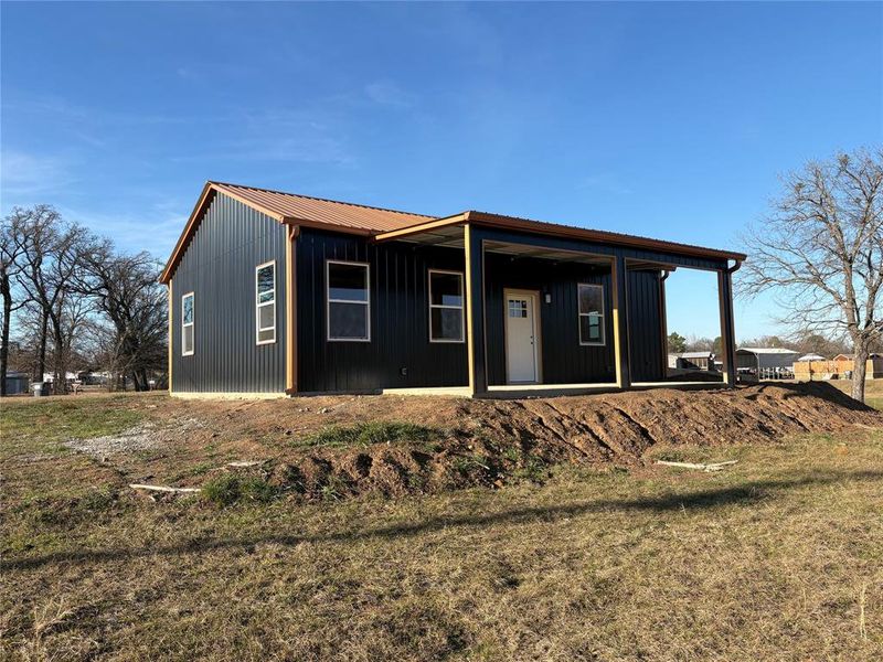 Exterior details and patio area of a home in , Quitman (Image 3).