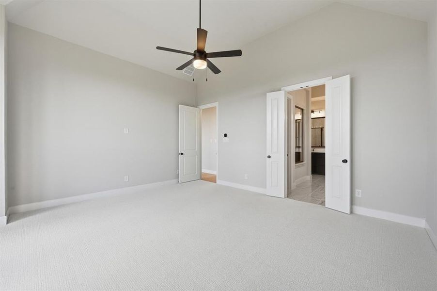 Spacious, unfurnished interior of a new home in Sandbrock Ranch: 60ft. lots, Aubrey (Image 13). Spacious, unfurnished interior of a new home in Sandbrock Ranch: 60ft. lots, Aubrey (Image 13).