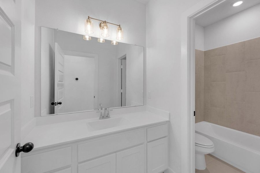 Furnished interior view inside a new home in Nolina, Georgetown (Image 10).