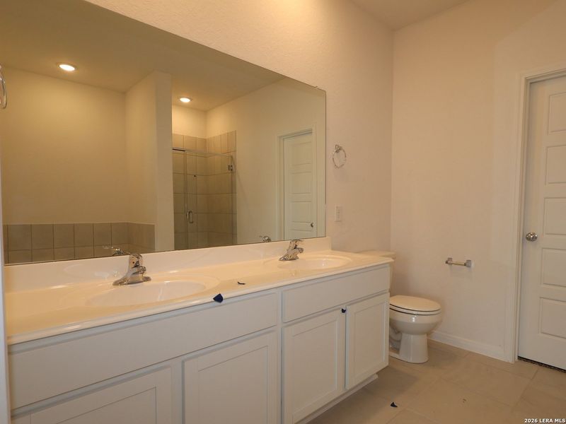 Furnished interior view inside a new home in Agave, San Antonio (Image 3).