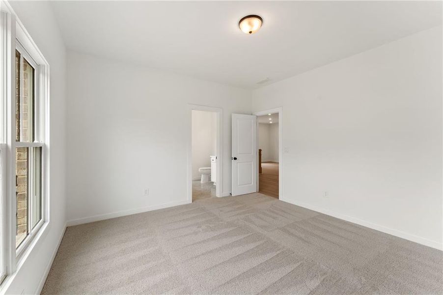 Spacious, unfurnished interior of a new home in Lanesborough, Marietta (Image 33).