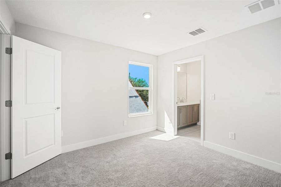 Spacious, unfurnished interior of a new home in , Tampa (Image 20). Spacious, unfurnished interior of a new home in , Tampa (Image 20).